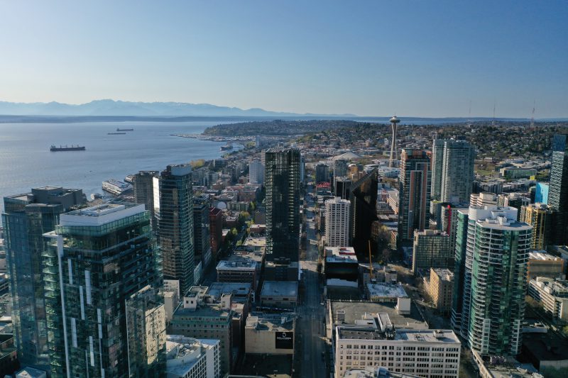 Seattle city view with cultural attractions, restaurants and nightlife